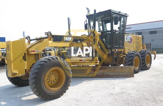 Motoniveladora Caterpillar 140K