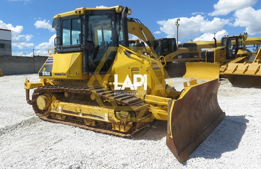 Trator de esteiras Komatsu D51