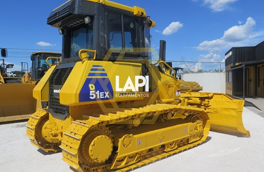 Trator de esteiras Komatsu D51